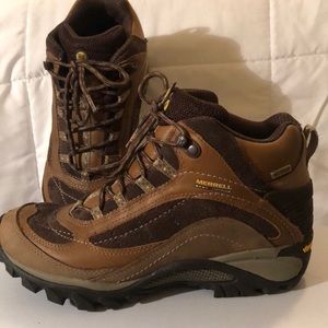 Merrel hiking boot size 8